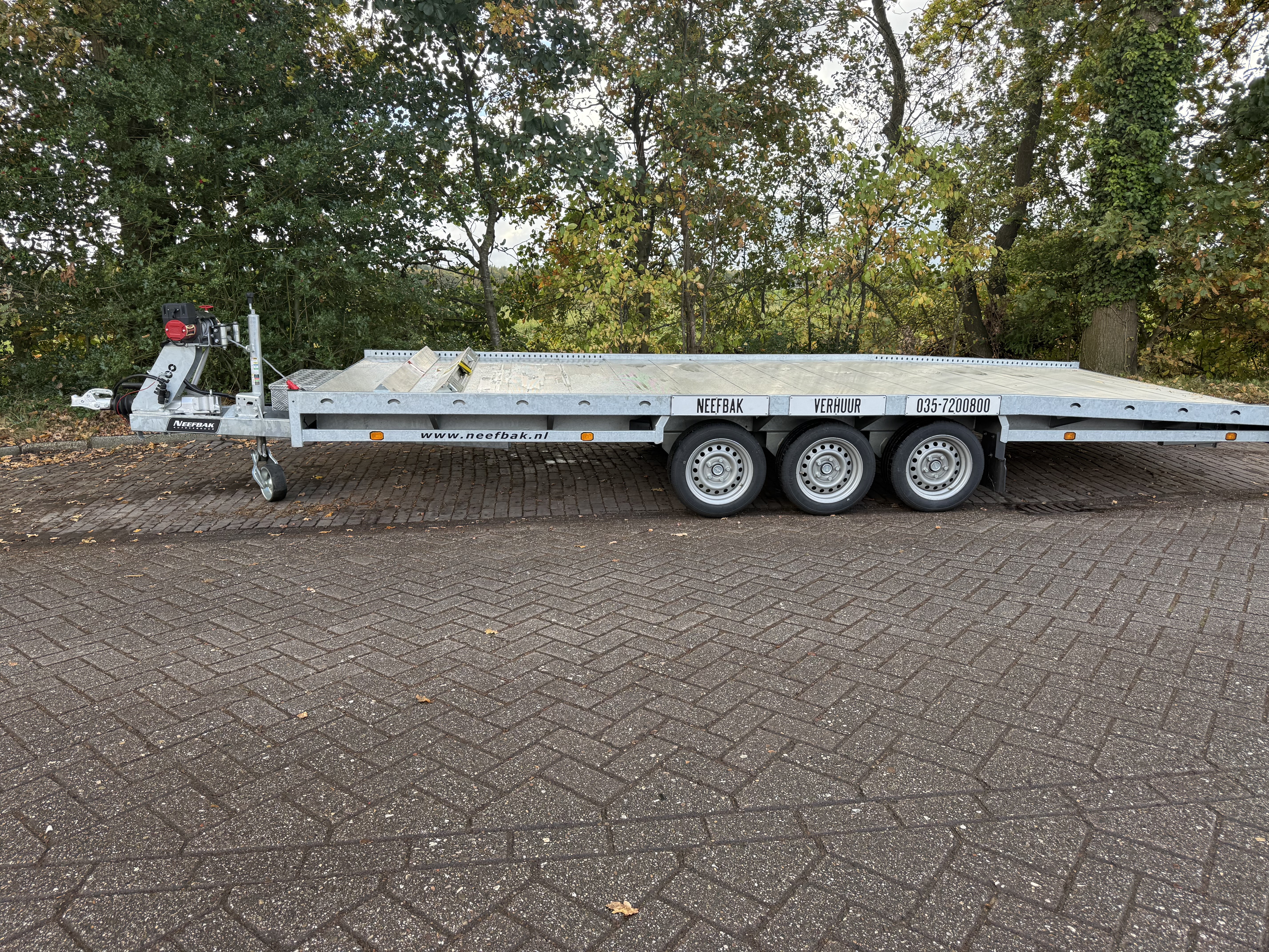 tri asser met lier Zijkant.jpeg