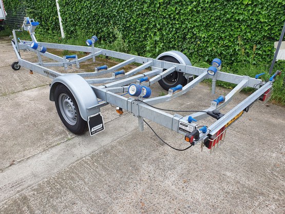 Boottrailer, enkel-as, 1350 kg, No: 14