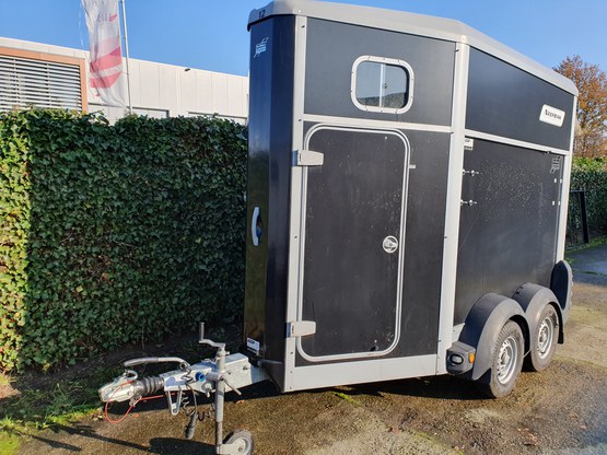 Paardentrailer 1,5-paards Paardentrailer 1,5-paards